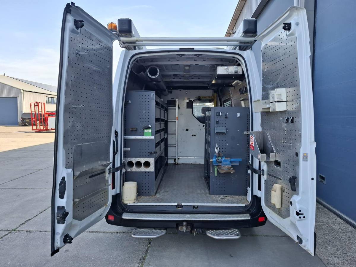 Renault Master Renault Master T35 2.3 dCi L2H2 AIRCO / CRUISE CONTROLE / IMPERIAL / TREKHAAK / EURO 6