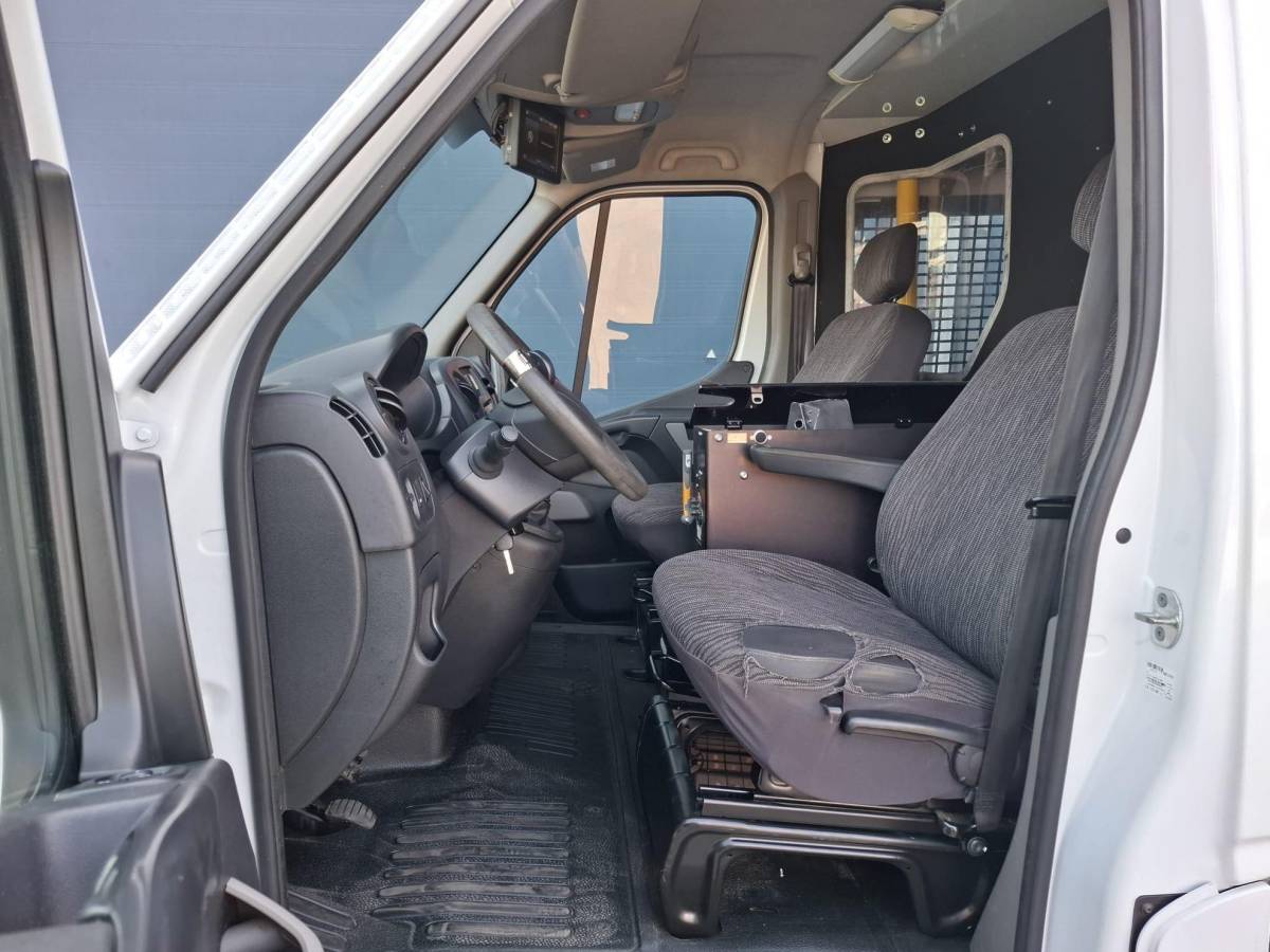 Renault Master Renault Master T35 2.3 dCi L2H2 AIRCO / CRUISE CONTROLE / IMPERIAL / TREKHAAK / EURO 6