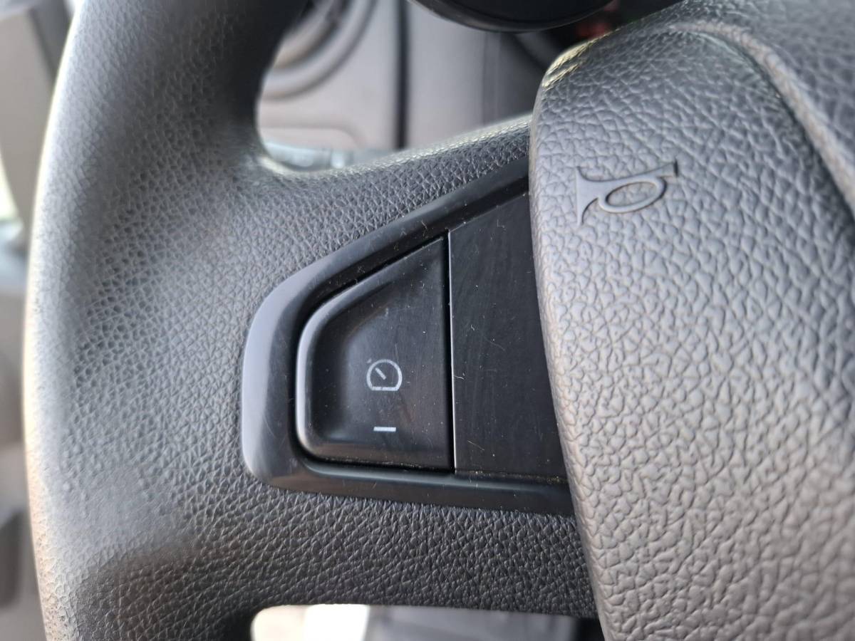 Renault Master Renault Master T35 2.3 dCi L2H2 AIRCO / CRUISE CONTROLE / IMPERIAL / TREKHAAK / EURO 6