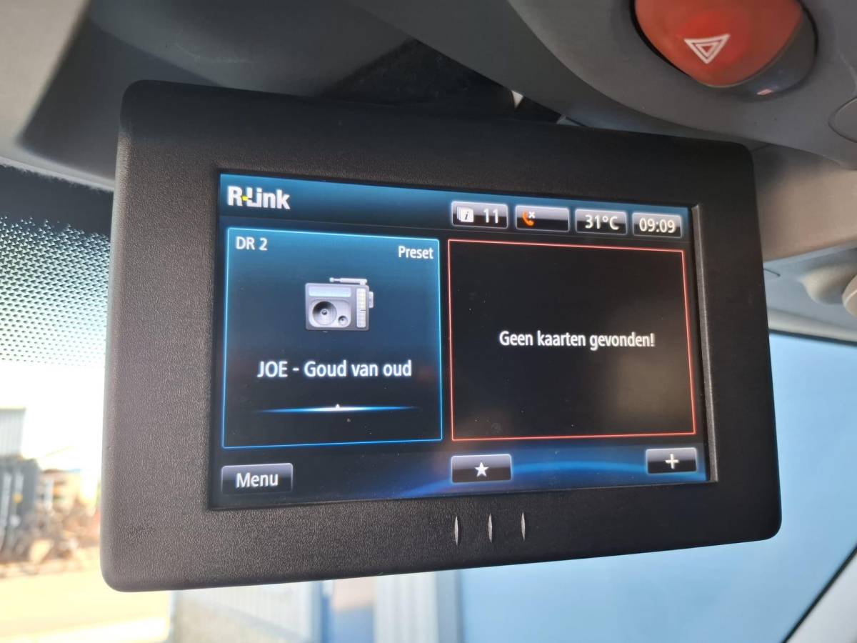 Renault Master Renault Master T35 2.3 dCi L2H2 AIRCO / CRUISE CONTROLE / IMPERIAL / TREKHAAK / EURO 6