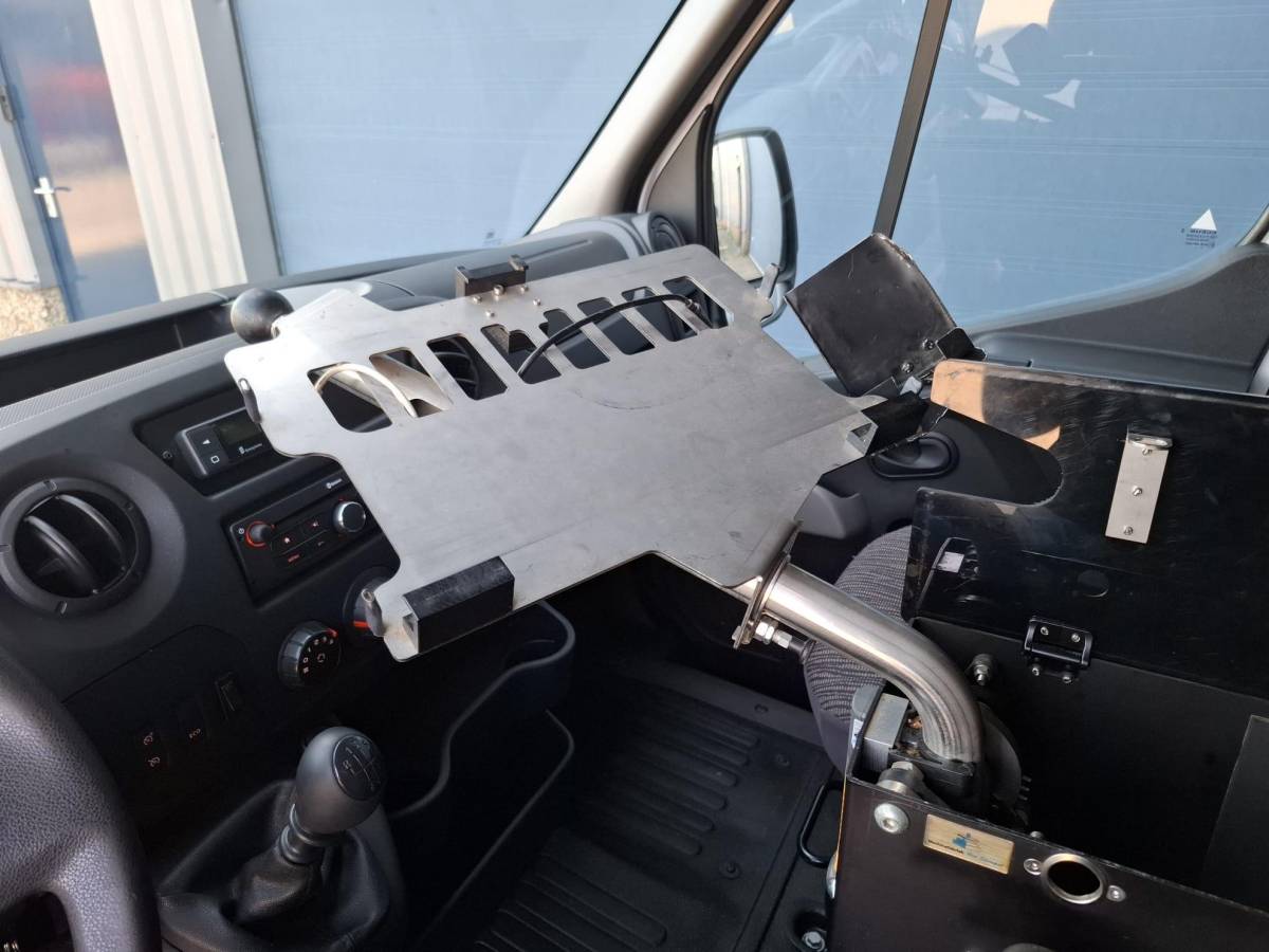 Renault Master Renault Master T35 2.3 dCi L2H2 AIRCO / CRUISE CONTROLE / IMPERIAL / TREKHAAK / EURO 6