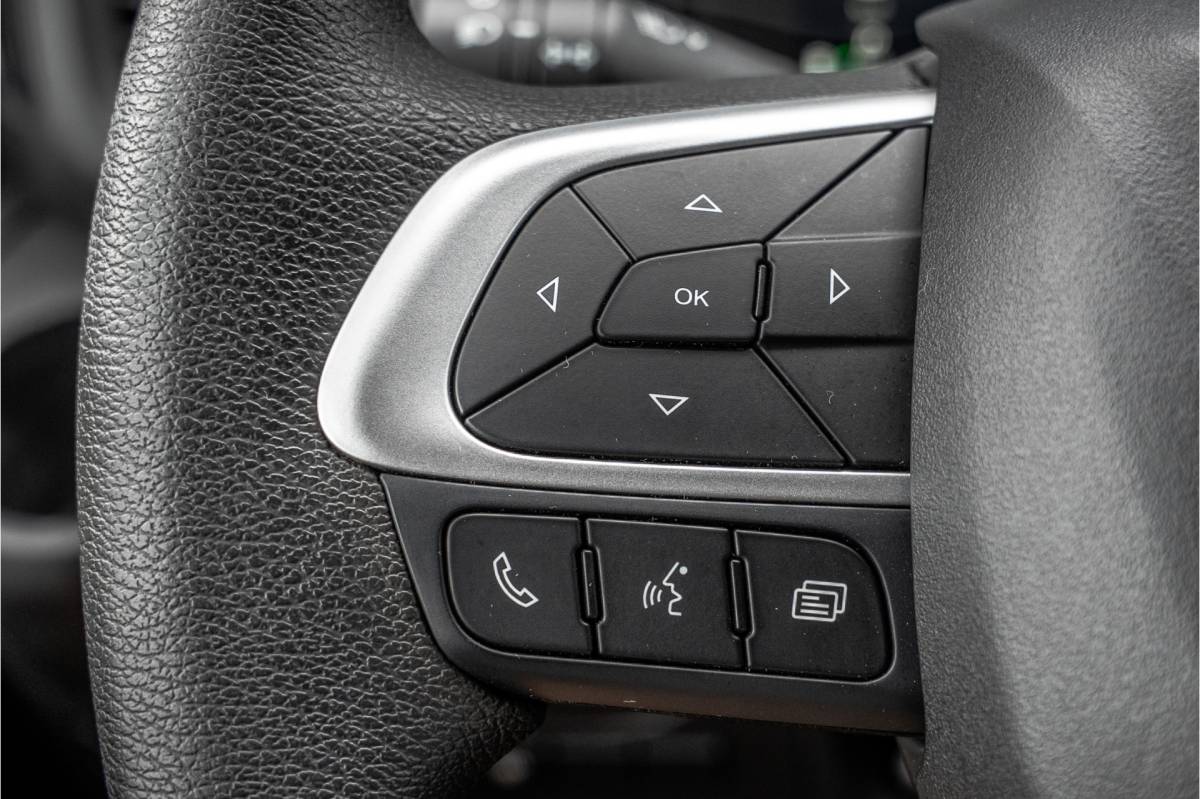 Iveco Daily Iveco Daily 35S18 | 3.0L 180PK | Automaat | NW MODEL | 3.5T Trekgewicht | Camera | Carplay | Climate