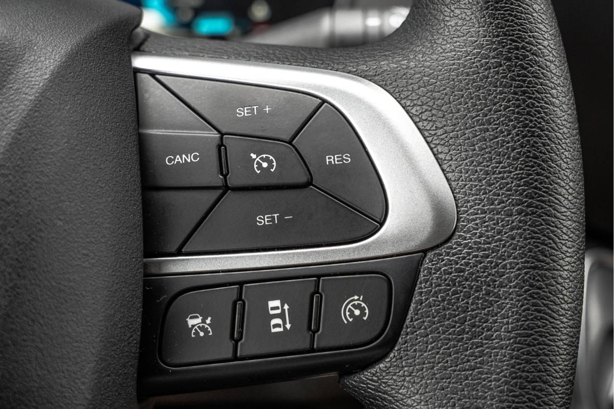 Iveco Daily Iveco Daily 35S18 | 3.0L 180PK | Automaat | NW MODEL | 3.5T Trekgewicht | Camera | Carplay | Climate