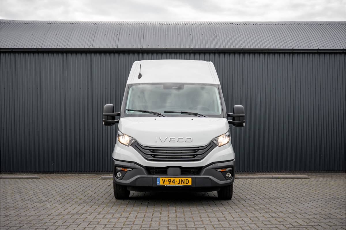 Iveco Daily Iveco Daily 35S18 | 3.0L 180PK | Automaat | NW MODEL | 3.5T Trekgewicht | Camera | Carplay | Climate