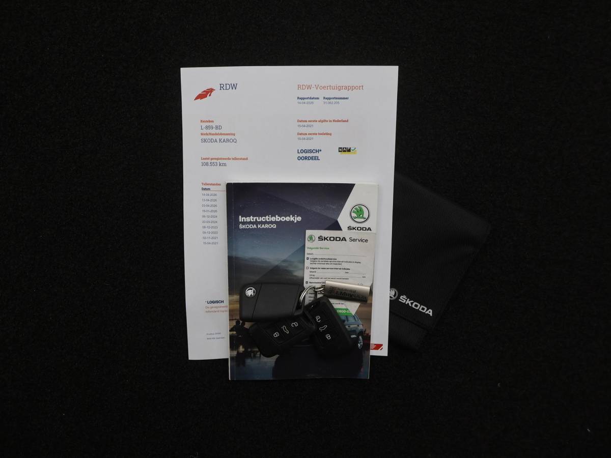Škoda Karoq Skoda Karoq 1.5 TSI ACT Sportline Business PANODAK|BLIS|ACC|19INCH|CANTON|CAMERA|WINTERPACK|ELEK.ACHTERKLEP