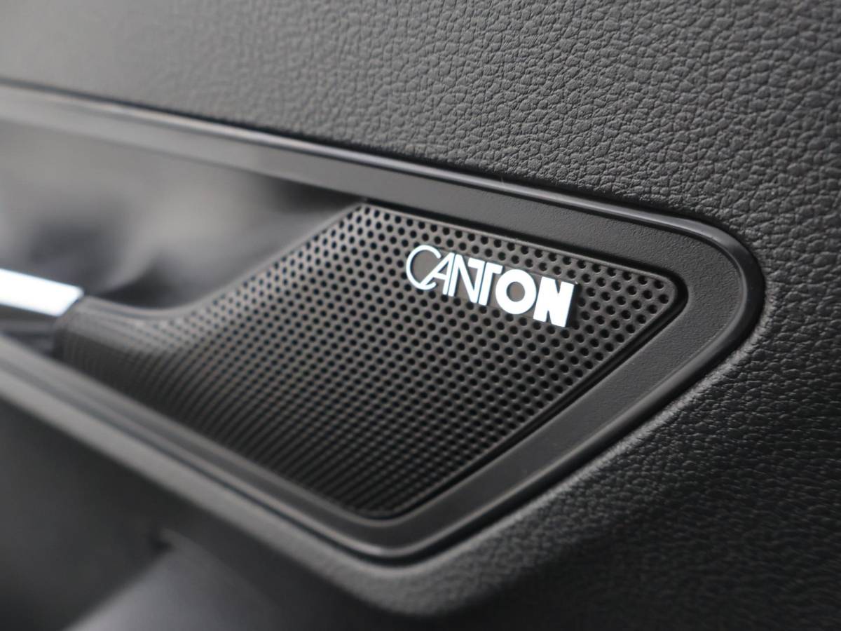 Škoda Karoq Skoda Karoq 1.5 TSI ACT Sportline Business PANODAK|BLIS|ACC|19INCH|CANTON|CAMERA|WINTERPACK|ELEK.ACHTERKLEP