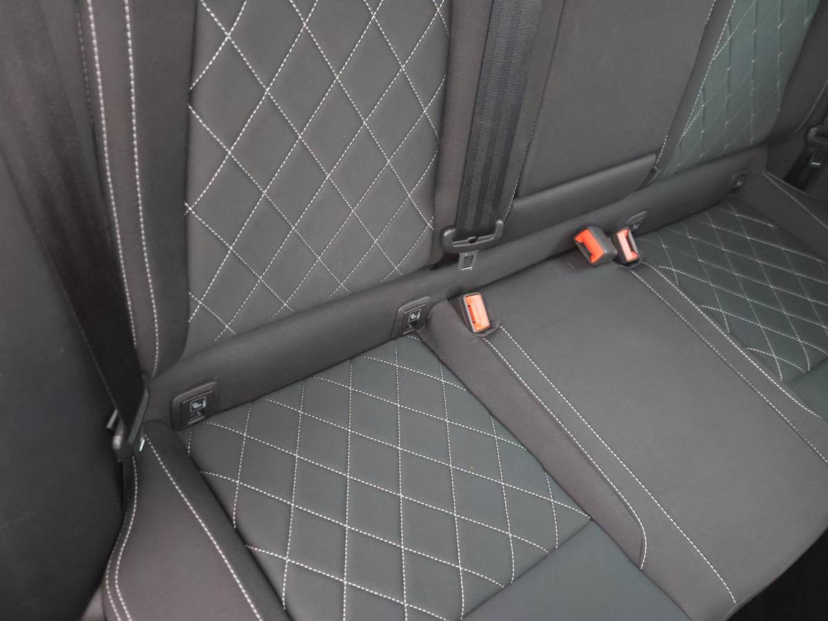 Škoda Karoq Skoda Karoq 1.5 TSI ACT Sportline Business PANODAK|BLIS|ACC|19INCH|CANTON|CAMERA|WINTERPACK|ELEK.ACHTERKLEP
