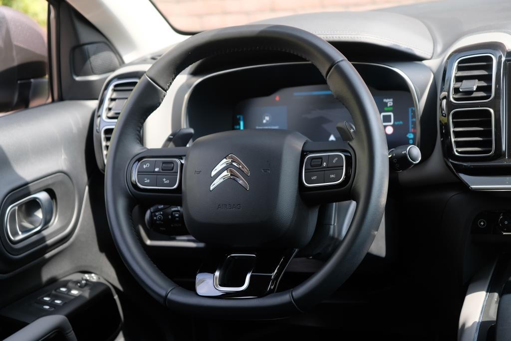 Citroën C5 Aircross Citroen C5 Aircross 1.6 Plug-in Hybrid 225pk EAT8 Shine | Navi | Climate | Adaptive Cruise | Panoramadak | Keyless | Blind Spot | Trekhaak