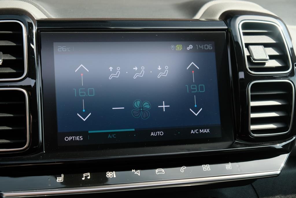 Citroën C5 Aircross Citroen C5 Aircross 1.6 Plug-in Hybrid 225pk EAT8 Shine | Navi | Climate | Adaptive Cruise | Panoramadak | Keyless | Blind Spot | Trekhaak