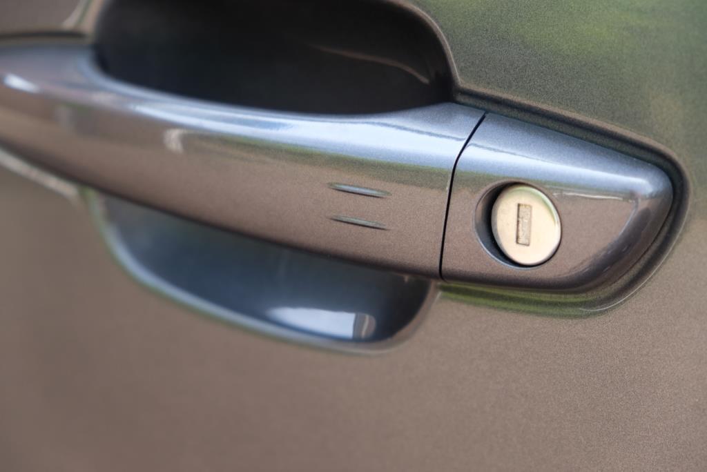 Citroën C5 Aircross Citroen C5 Aircross 1.6 Plug-in Hybrid 225pk EAT8 Shine | Navi | Climate | Adaptive Cruise | Panoramadak | Keyless | Blind Spot | Trekhaak