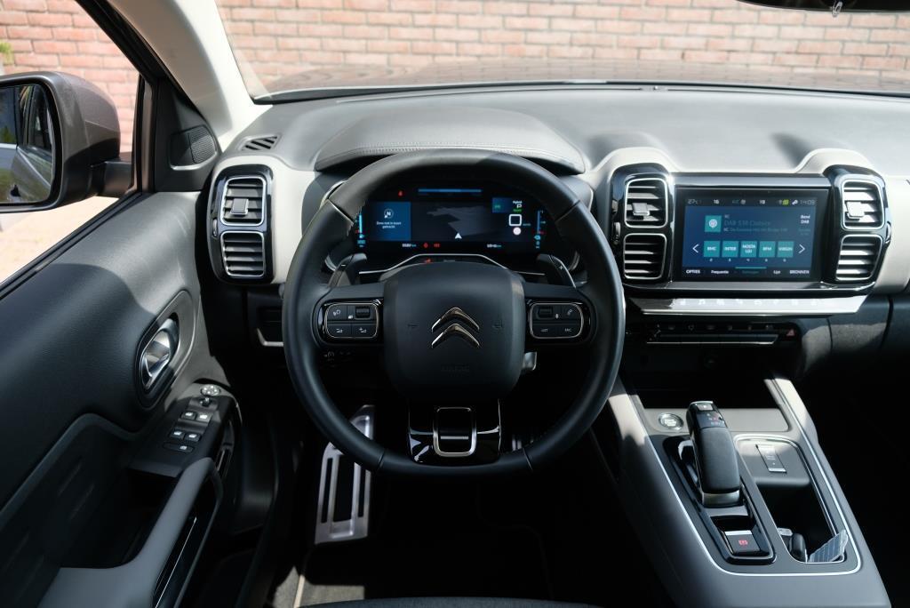 Citroën C5 Aircross Citroen C5 Aircross 1.6 Plug-in Hybrid 225pk EAT8 Shine | Navi | Climate | Adaptive Cruise | Panoramadak | Keyless | Blind Spot | Trekhaak