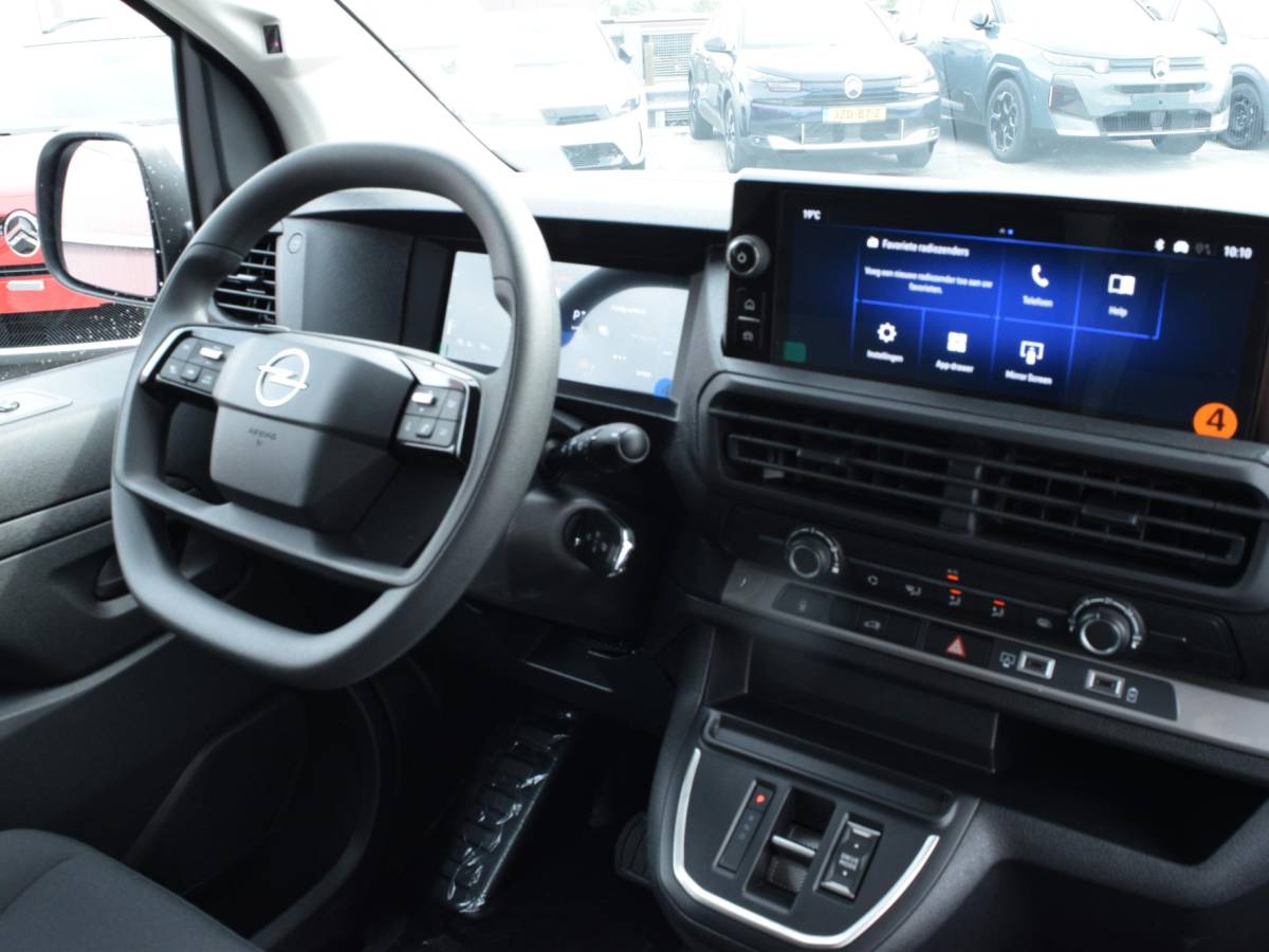 Opel Vivaro-e Opel Vivaro Electric L2 75 kWh | tot 8 jaar garantie | laadruimtebetimmering | dodehoek detectie | Apple Carplay | camera | parkeersensoren voor & achter | Comfort scheidingswand | rijklaarprijs