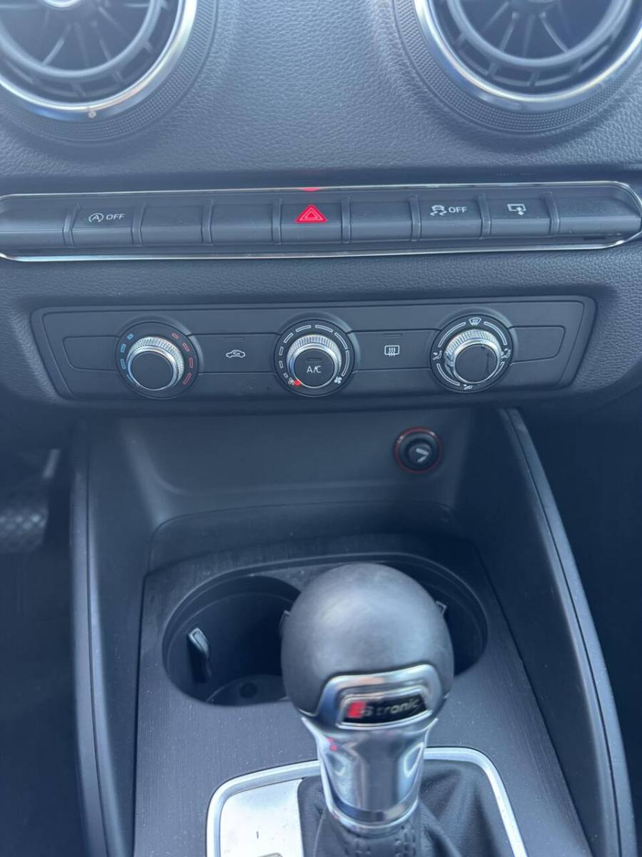 Audi A3 Audi A3 Sportback 1.4 TFSI Attraction Pro Line AUTOMAAT BOEKJES
