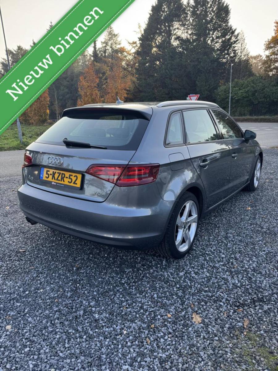 Audi A3 Audi A3 Sportback 1.4 TFSI Attraction Pro Line AUTOMAAT BOEKJES