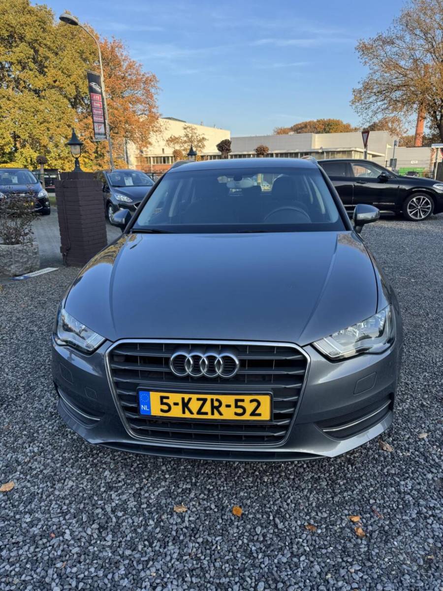 Audi A3 Audi A3 Sportback 1.4 TFSI Attraction Pro Line AUTOMAAT BOEKJES