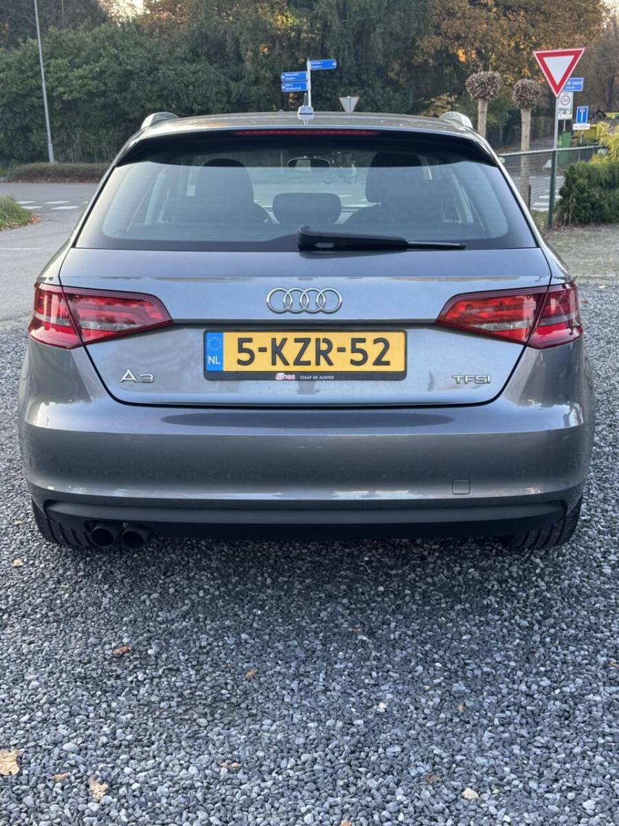 Audi A3 Audi A3 Sportback 1.4 TFSI Attraction Pro Line AUTOMAAT BOEKJES