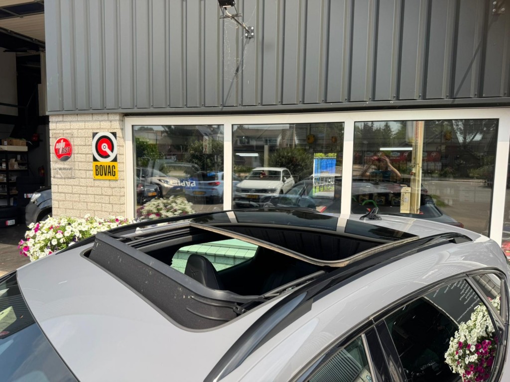 CUPRA Formentor Cupra Formentor 1.4 E-Hybrid VZ PERF. VZ stuur Panoramadak Trekhaak El.klep SOH 99% Camera Blis 245PK