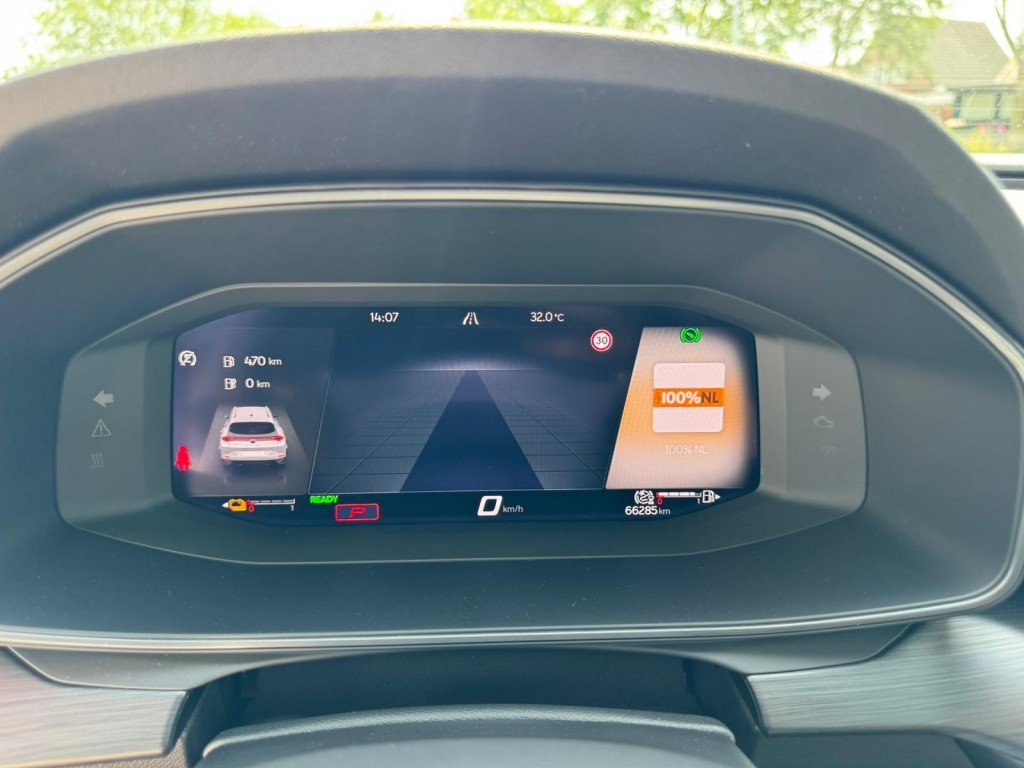 CUPRA Formentor Cupra Formentor 1.4 E-Hybrid VZ PERF. VZ stuur Panoramadak Trekhaak El.klep SOH 99% Camera Blis 245PK