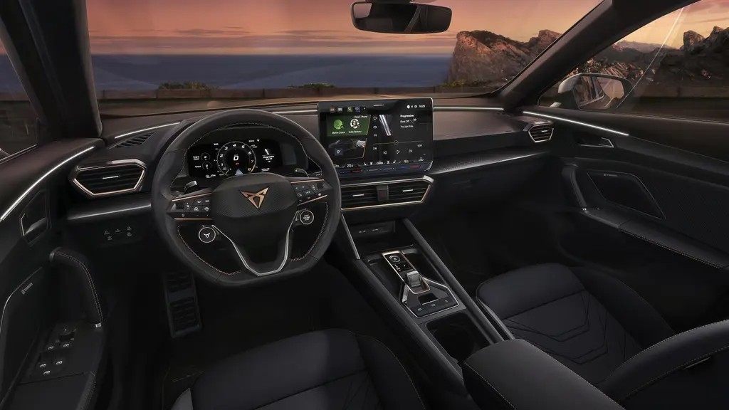 CUPRA Formentor Cupra Formentor 1.4 E-Hybrid VZ PERF. VZ stuur Panoramadak Trekhaak El.klep SOH 99% Camera Blis 245PK