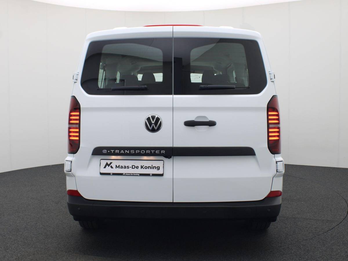 Volkswagen e-Transporter Volkswagen Bedrijfswagens e-Transporter Kombi Life 64kWh 218pk L2 9 persoons 716161