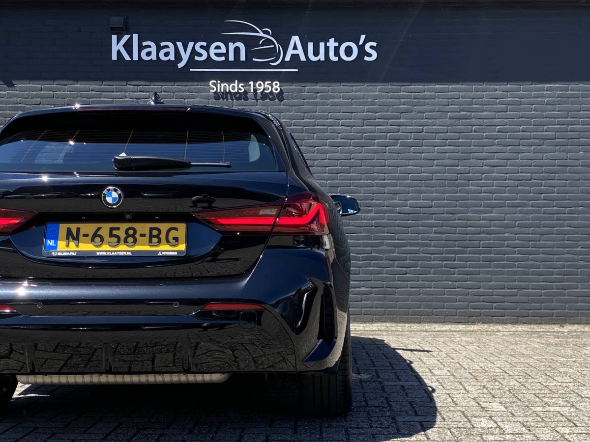 BMW 1 Serie BMW 1-serie 118i M-Sport 136 pk AUT. | 1e eigenaar | dealer onderh. | navigatie | leder sportstoelen | stoel-stuurverwarming