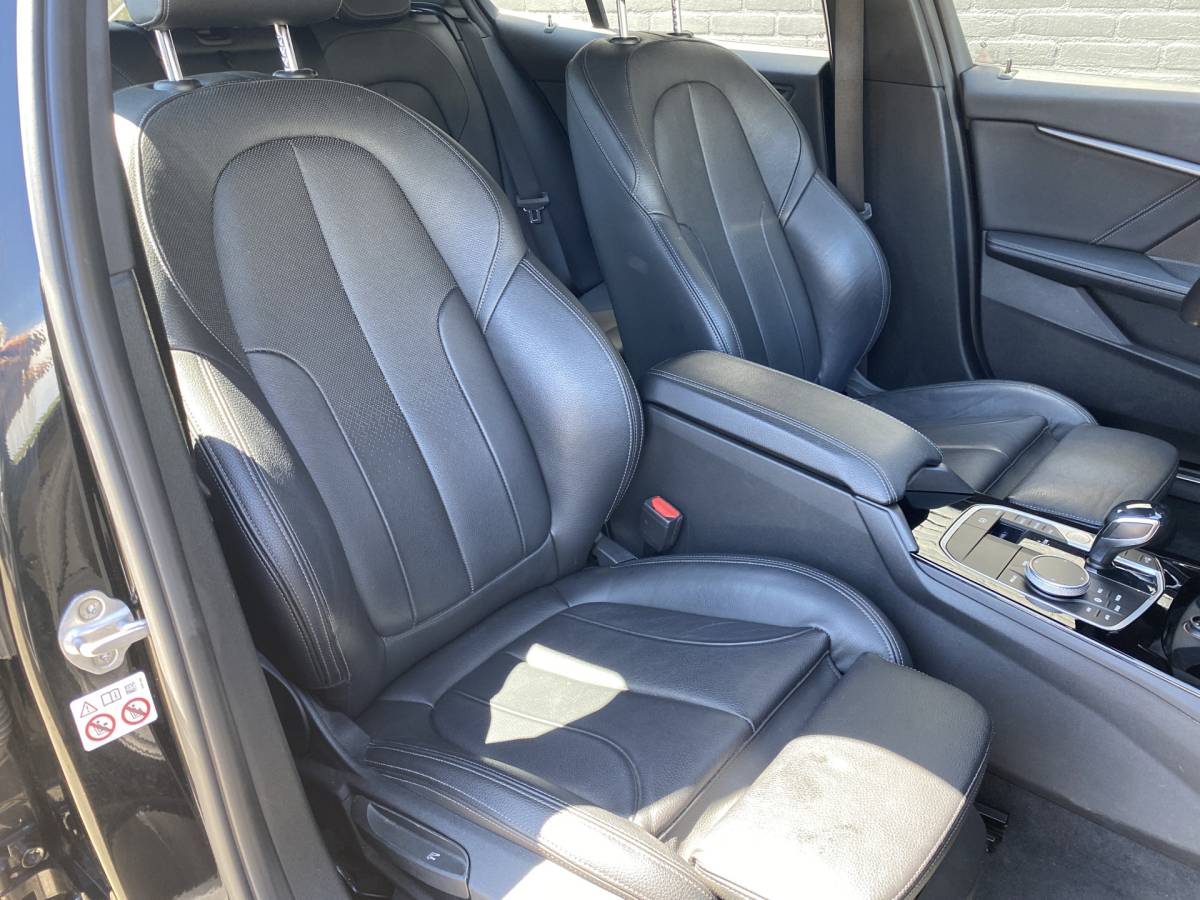 BMW 1 Serie BMW 1-serie 118i M-Sport 136 pk AUT. | 1e eigenaar | dealer onderh. | navigatie | leder sportstoelen | stoel-stuurverwarming