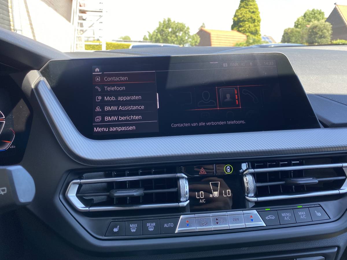 BMW 1 Serie BMW 1-serie 118i M-Sport 136 pk AUT. | 1e eigenaar | dealer onderh. | navigatie | leder sportstoelen | stoel-stuurverwarming