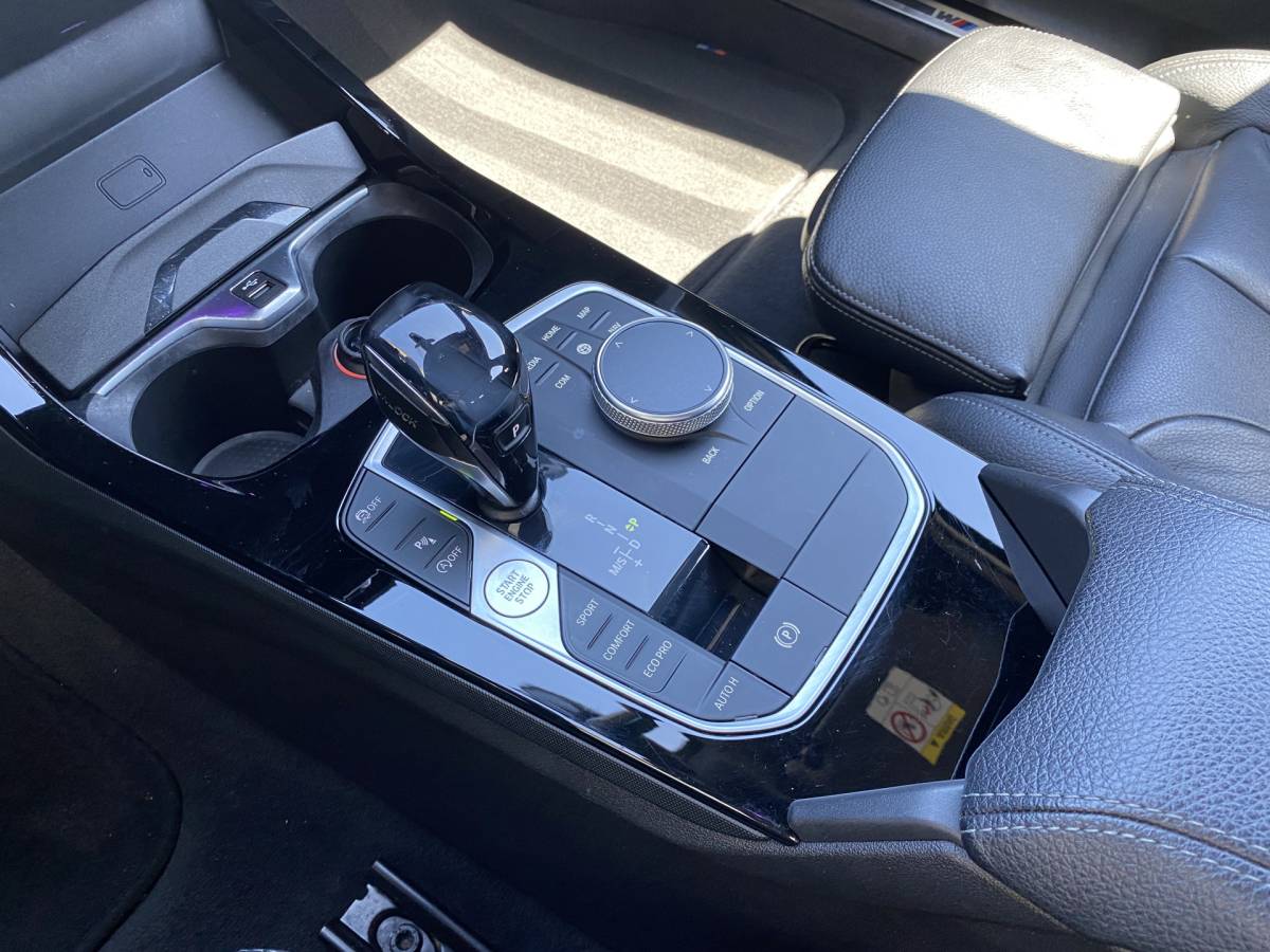BMW 1 Serie BMW 1-serie 118i M-Sport 136 pk AUT. | 1e eigenaar | dealer onderh. | navigatie | leder sportstoelen | stoel-stuurverwarming