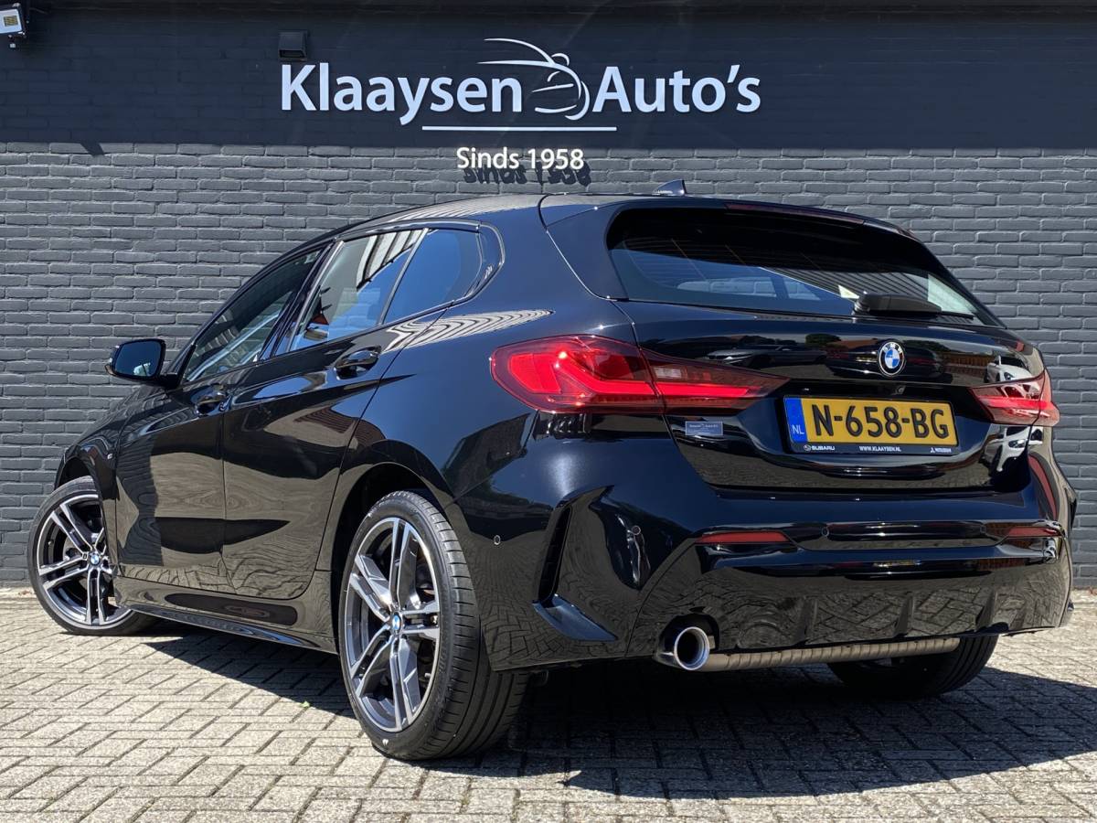 BMW 1 Serie BMW 1-serie 118i M-Sport 136 pk AUT. | 1e eigenaar | dealer onderh. | navigatie | leder sportstoelen | stoel-stuurverwarming