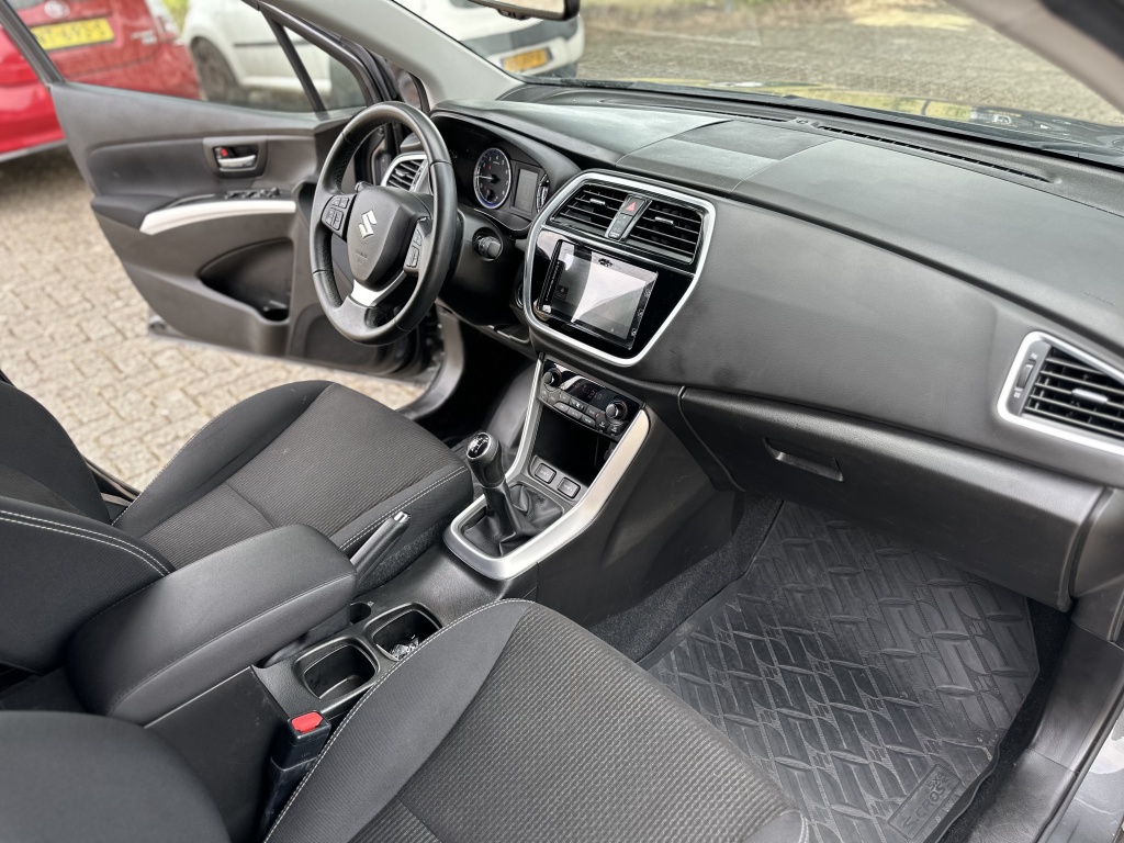 Suzuki S-Cross Suzuki S-Cross 1.0 B.jet UNIEK*NAP*Dealer Ondh*Keyless*Camera*Stoelvw*Clima*Cru
