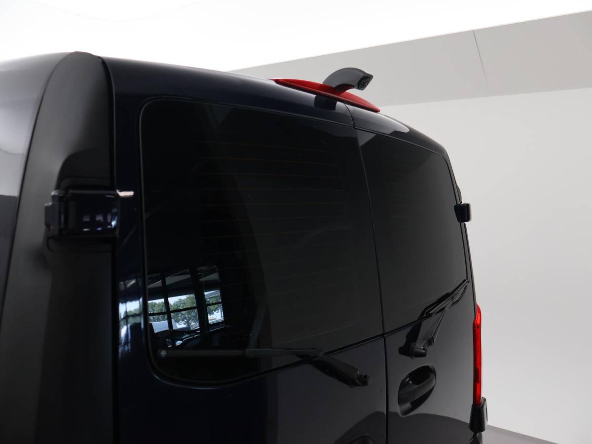Mercedes-Benz Vito Mercedes-Benz Vito 116 CDI 163 PK AUT. DUBBEL CABINE EXTRA LANG + 18 INCH LMV | TREKHAAK | CAMERA