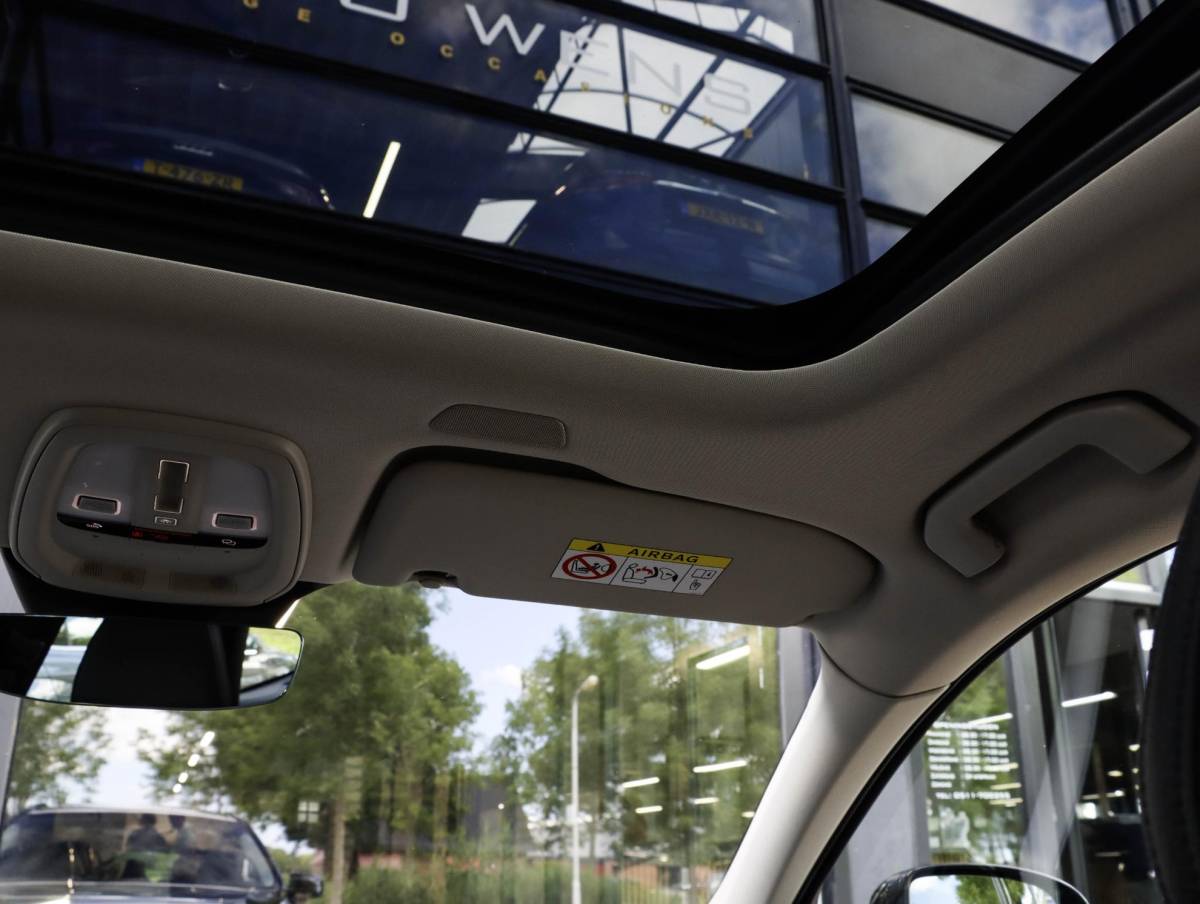 Volvo XC60 Volvo XC60 T6 AWD Plus Dark Long Range Pano Leder SoH 94% Memory Keyless Google Navigatie