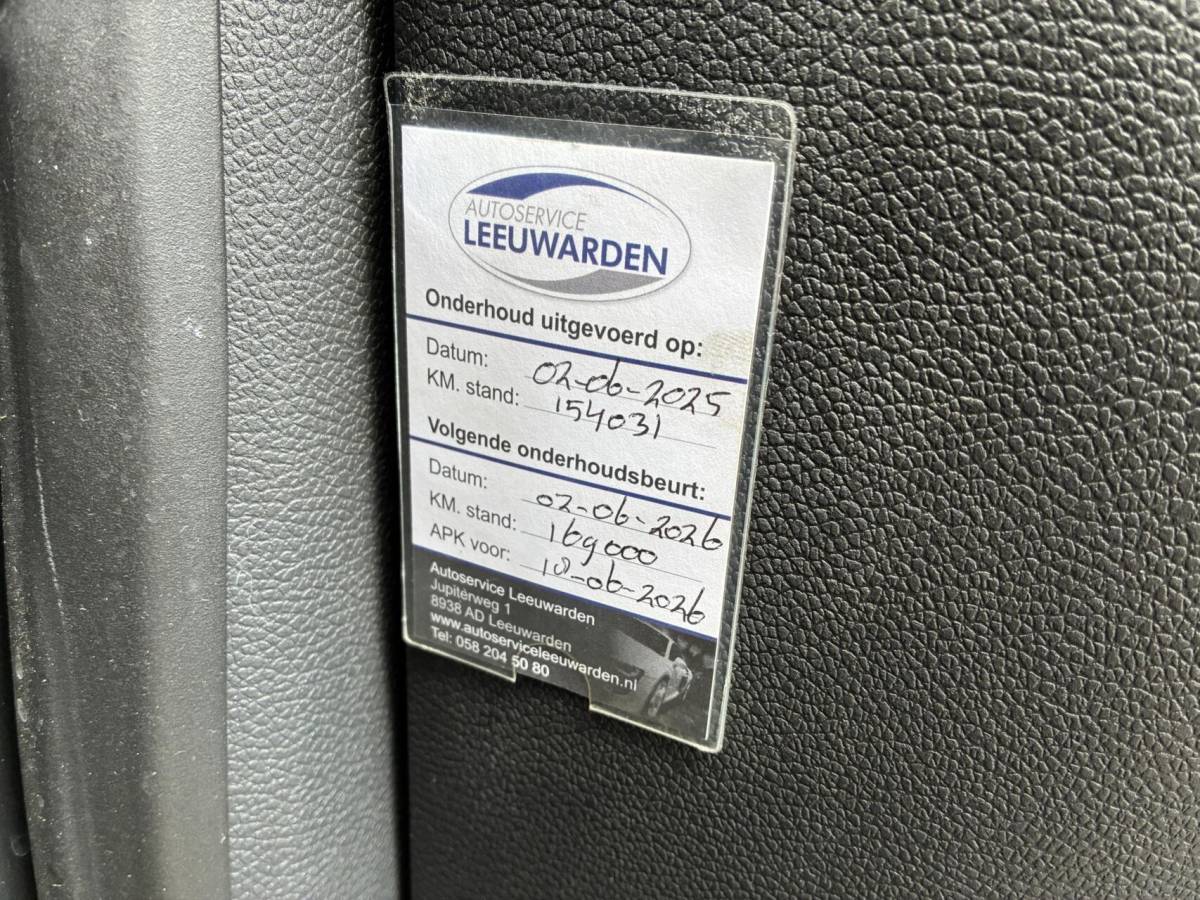 Volkswagen Golf Volkswagen Golf 1.2 TSI Limited | CLIMA | STOELVERWARMING | 157000 KM!!!