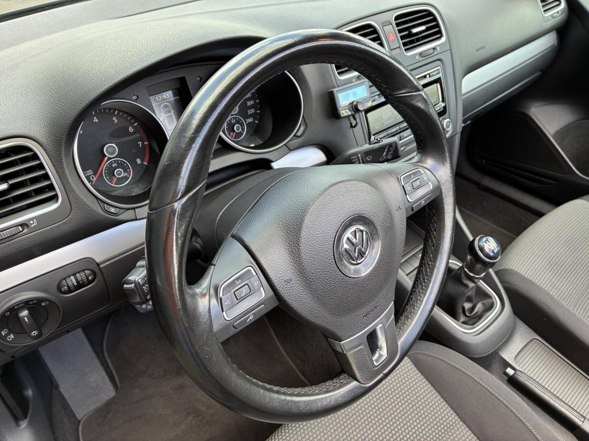 Volkswagen Golf Volkswagen Golf 1.2 TSI Limited | CLIMA | STOELVERWARMING | 157000 KM!!!