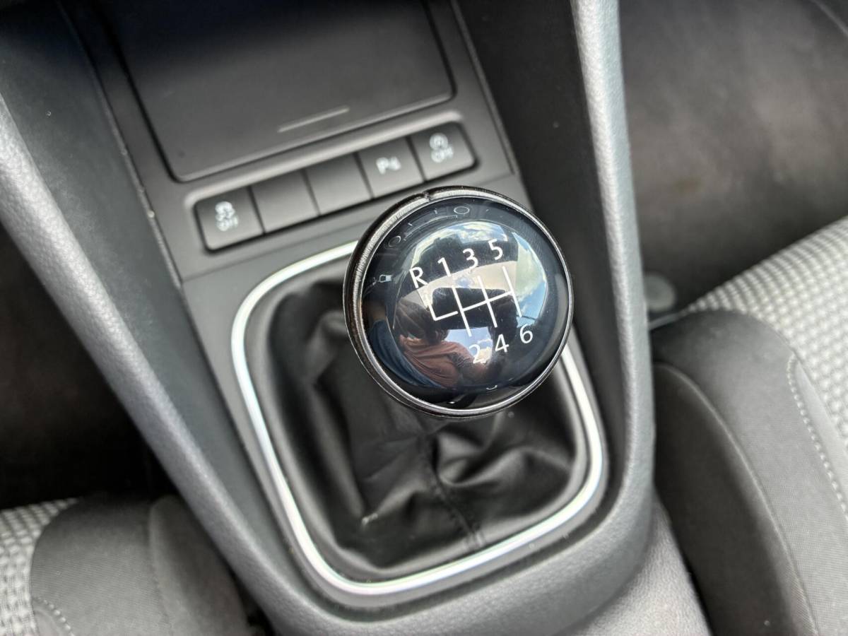 Volkswagen Golf Volkswagen Golf 1.2 TSI Limited | CLIMA | STOELVERWARMING | 157000 KM!!!