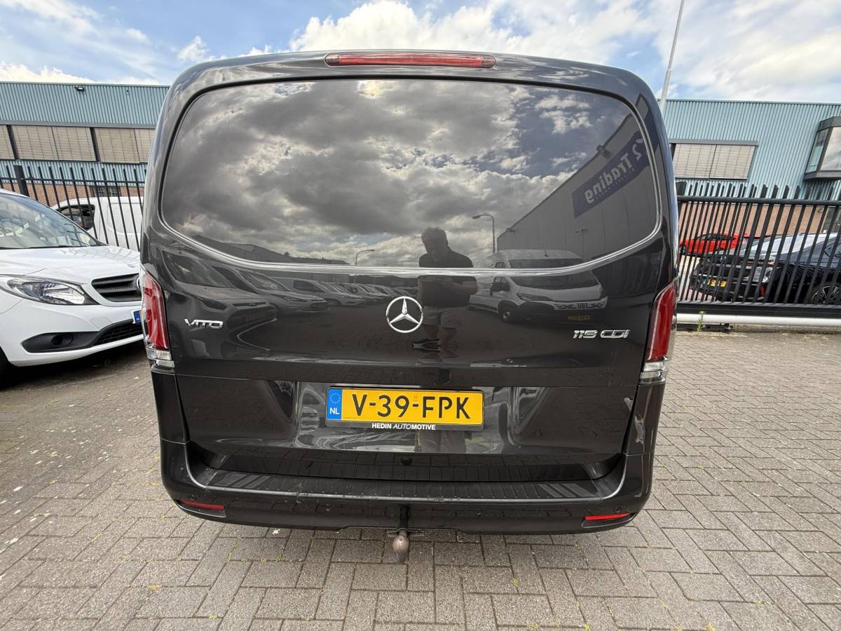 Mercedes-Benz Vito Mercedes-Benz Vito 119 CDI L3 Select AIRMATIC APPLE CARPLAY FULL LED 2500KG Trekhaak