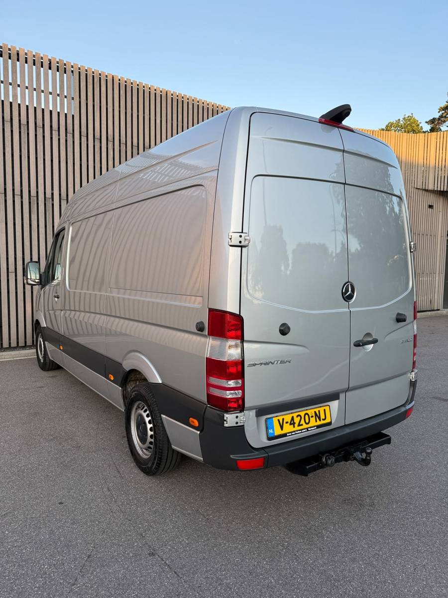 Mercedes-Benz Sprinter Mercedes-Benz Sprinter 319 CDI 3.0 V6 /L2H2 /Camera /Airco /Cruise /Automaat