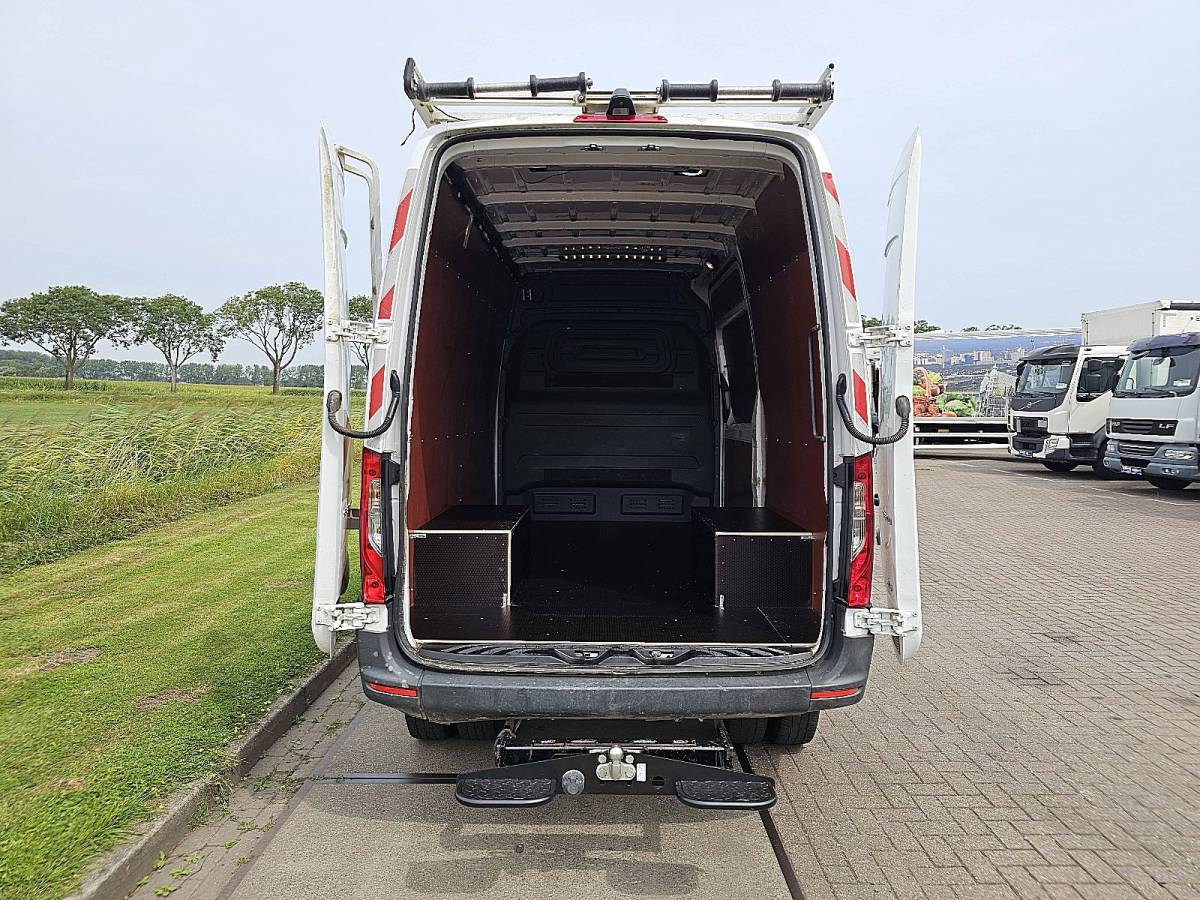 Mercedes-Benz Sprinter MERCEDES-BENZ SPRINTER 516 cdi 4×4 allrad l2h2