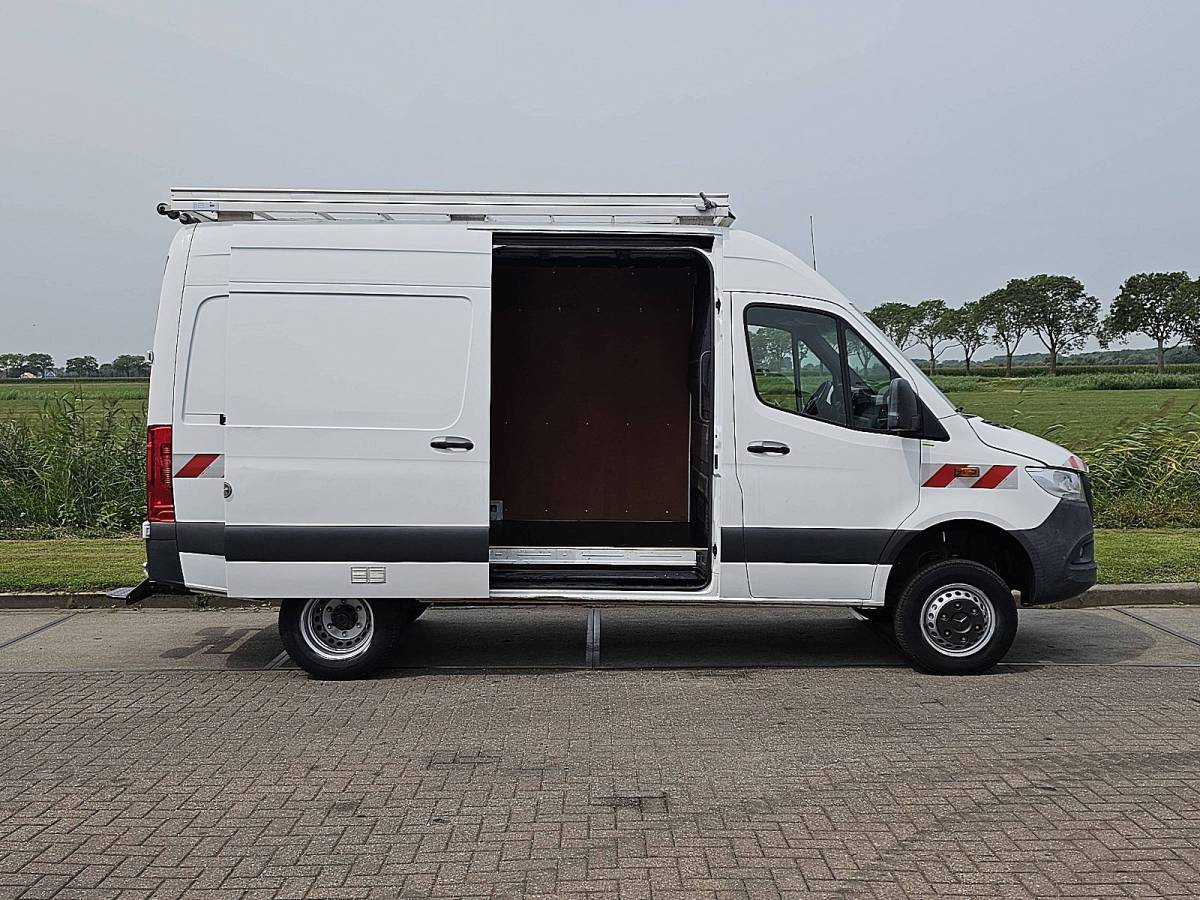 Mercedes-Benz Sprinter MERCEDES-BENZ SPRINTER 516 cdi 4×4 allrad l2h2