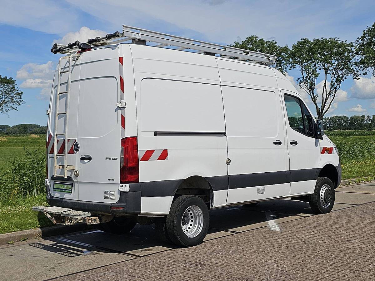 Mercedes-Benz Sprinter MERCEDES-BENZ SPRINTER 516 cdi 4×4 allrad l2h2