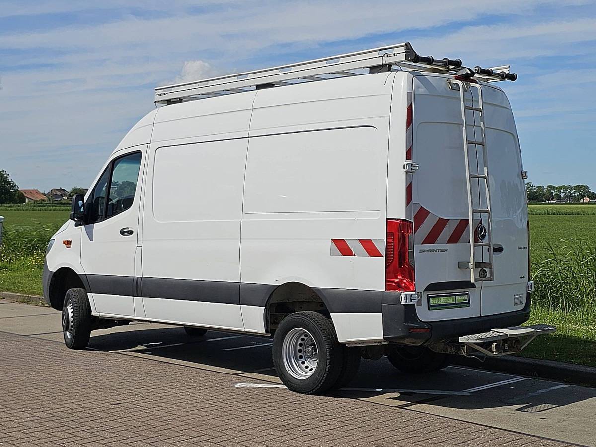 Mercedes-Benz Sprinter MERCEDES-BENZ SPRINTER 516 cdi 4×4 allrad l2h2