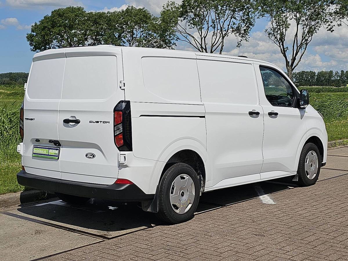 Ford Transit Custom FORD TRANSIT CUSTOM 2.0 l1h1 bpm-vrij trend!