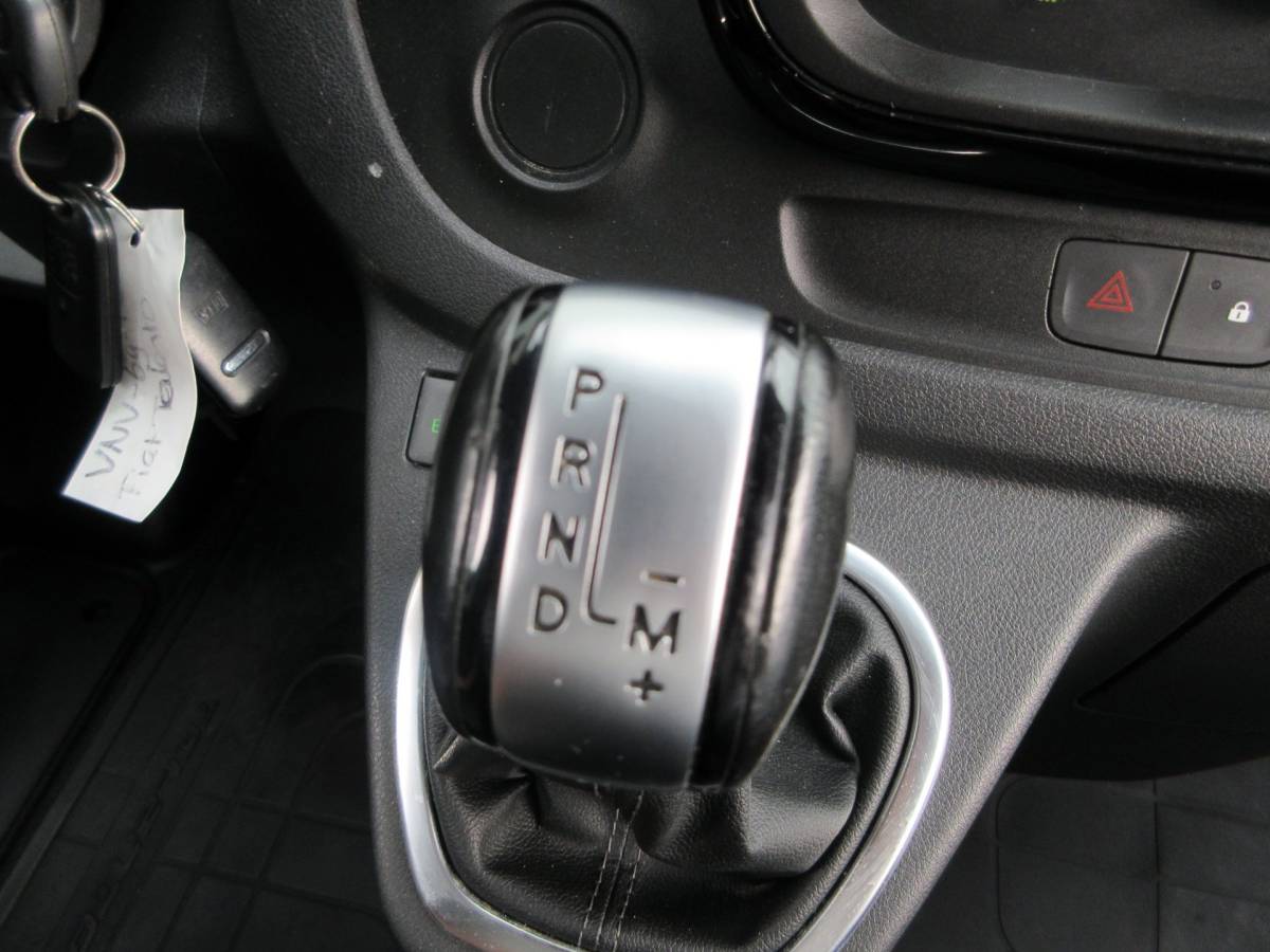 Fiat Talento Fiat Talento 2.0 MultiJet L2, Automaat, 146pk, Airco, Camera, 3-Zits, Trekhaak.