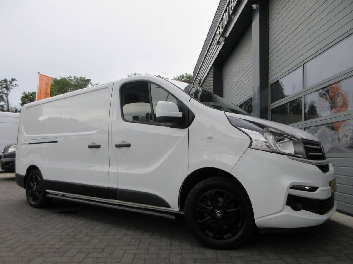 Fiat Talento Fiat Talento 2.0 MultiJet L2, Automaat, 146pk, Airco, Camera, 3-Zits, Trekhaak.