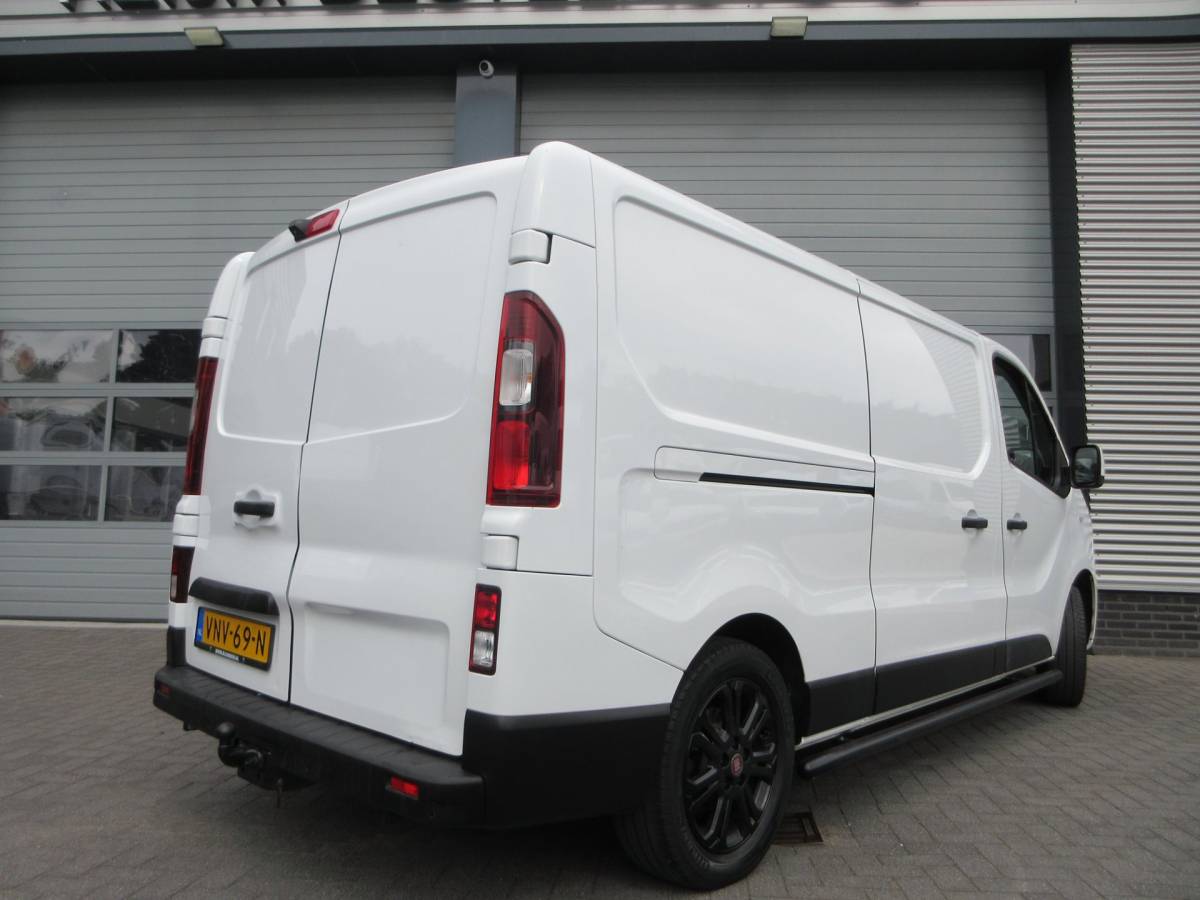 Fiat Talento Fiat Talento 2.0 MultiJet L2, Automaat, 146pk, Airco, Camera, 3-Zits, Trekhaak.