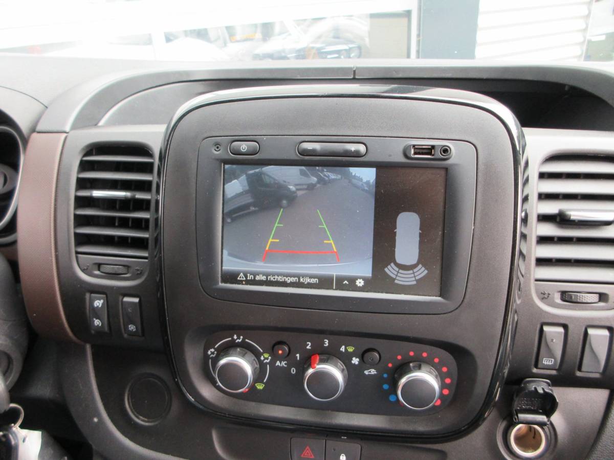 Fiat Talento Fiat Talento 2.0 MultiJet L2, Automaat, 146pk, Airco, Camera, 3-Zits, Trekhaak.