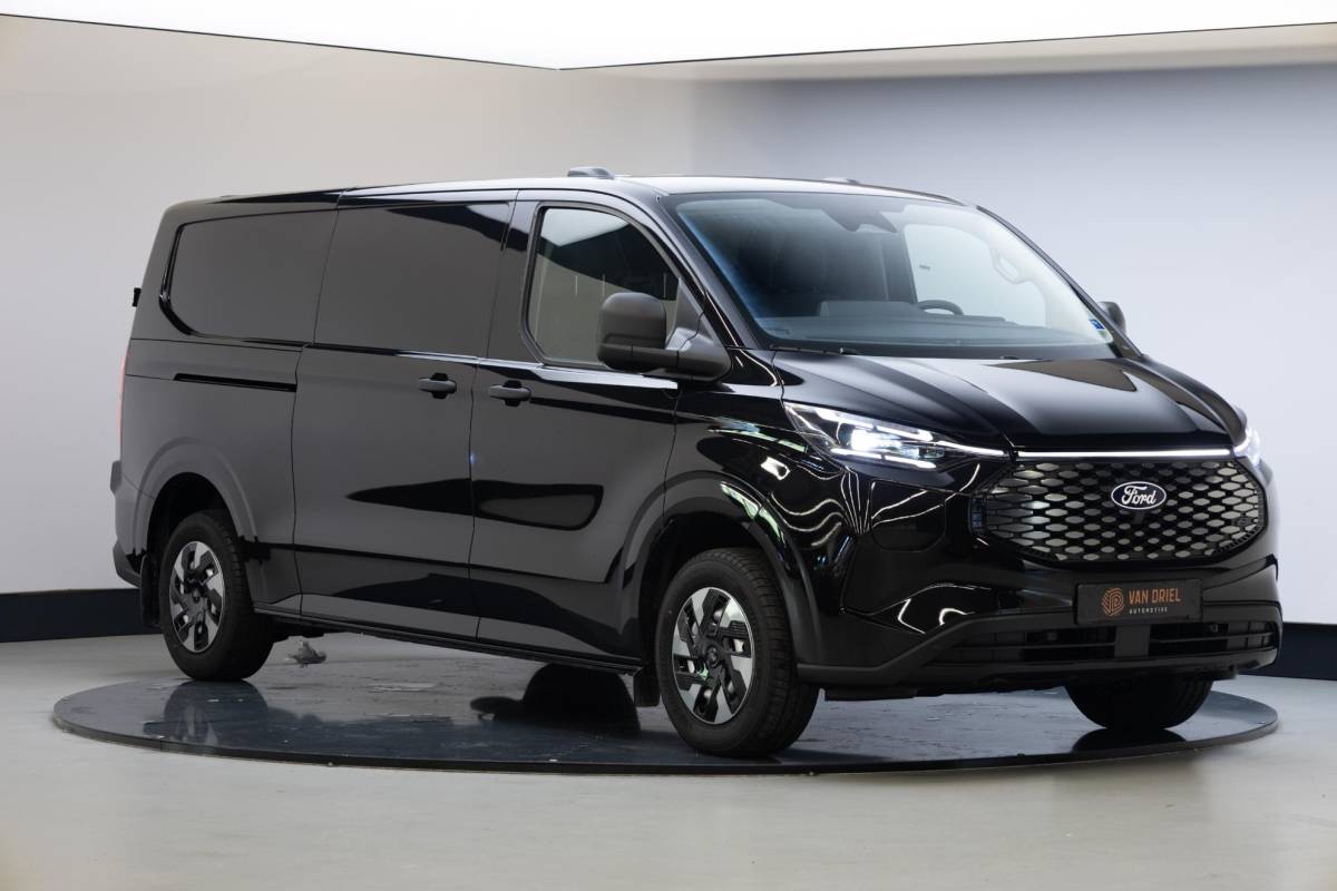 Ford Transit Custom Ford Transit Custom 340 L2H1 Trend 65 kWh | Camera | Cruise Control |
