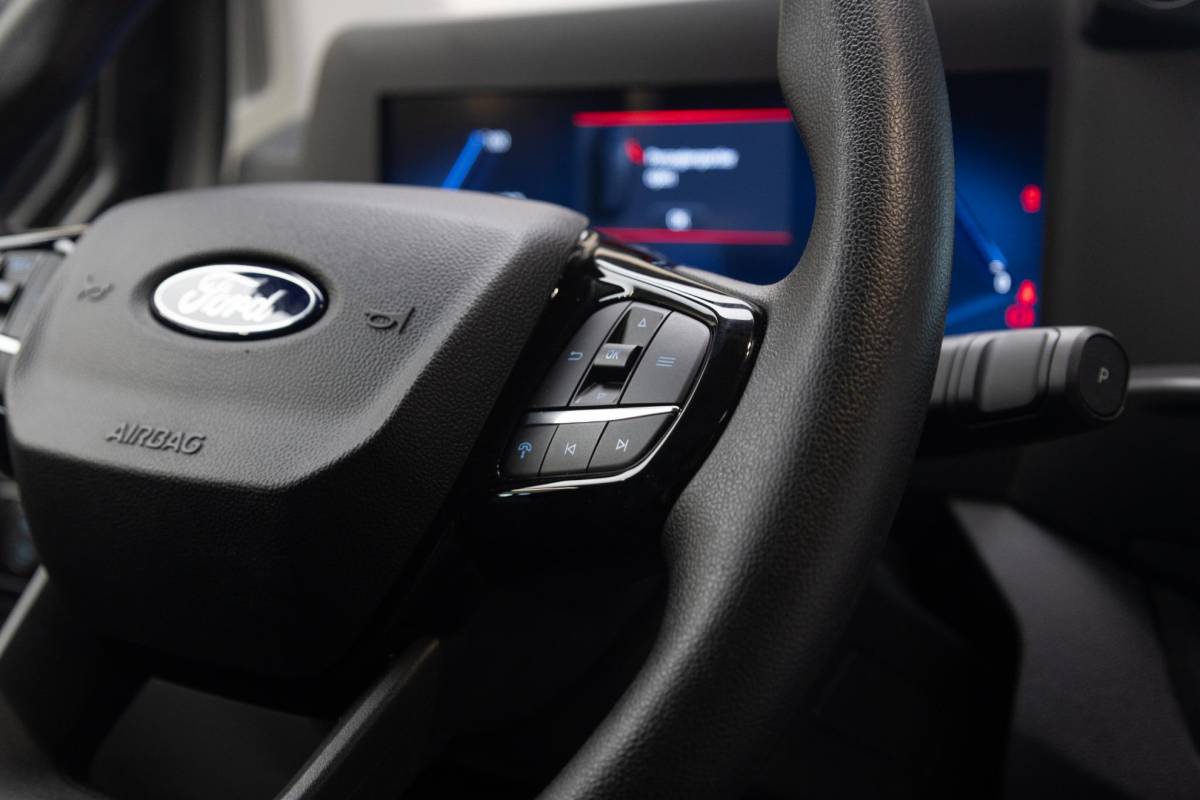 Ford Transit Custom Ford Transit Custom 340 L2H1 Trend 65 kWh | Camera | Cruise Control |