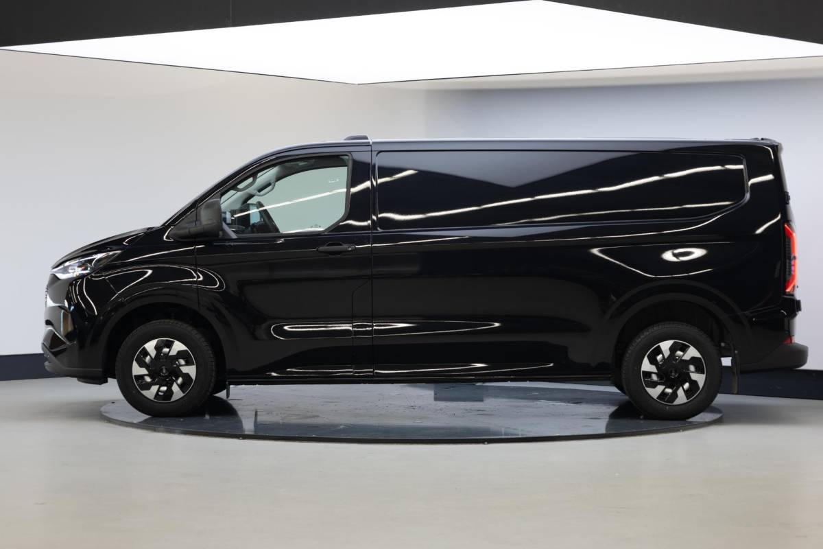 Ford Transit Custom Ford Transit Custom 340 L2H1 Trend 65 kWh | Camera | Cruise Control |