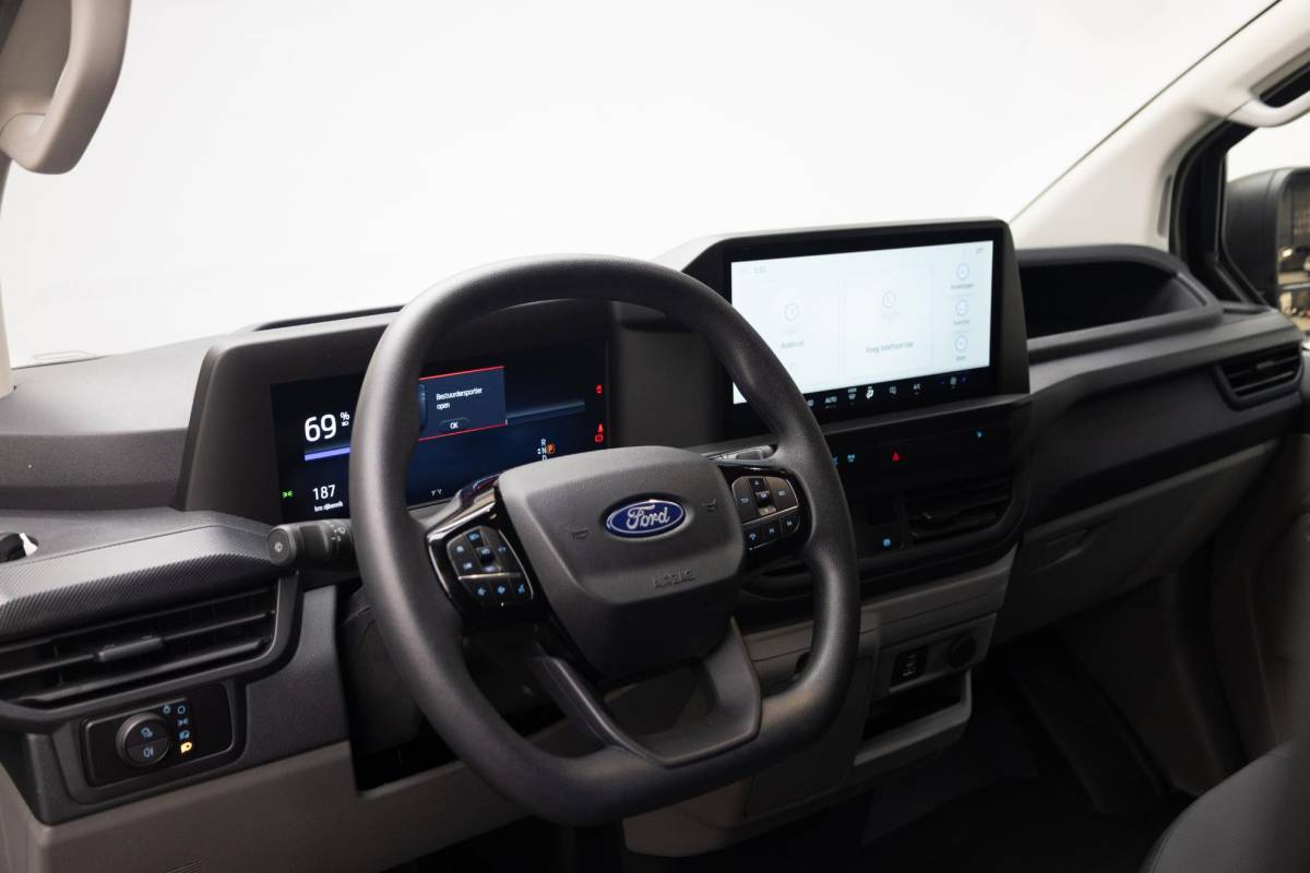 Ford Transit Custom Ford Transit Custom 340 L2H1 Trend 65 kWh | Camera | Cruise Control |